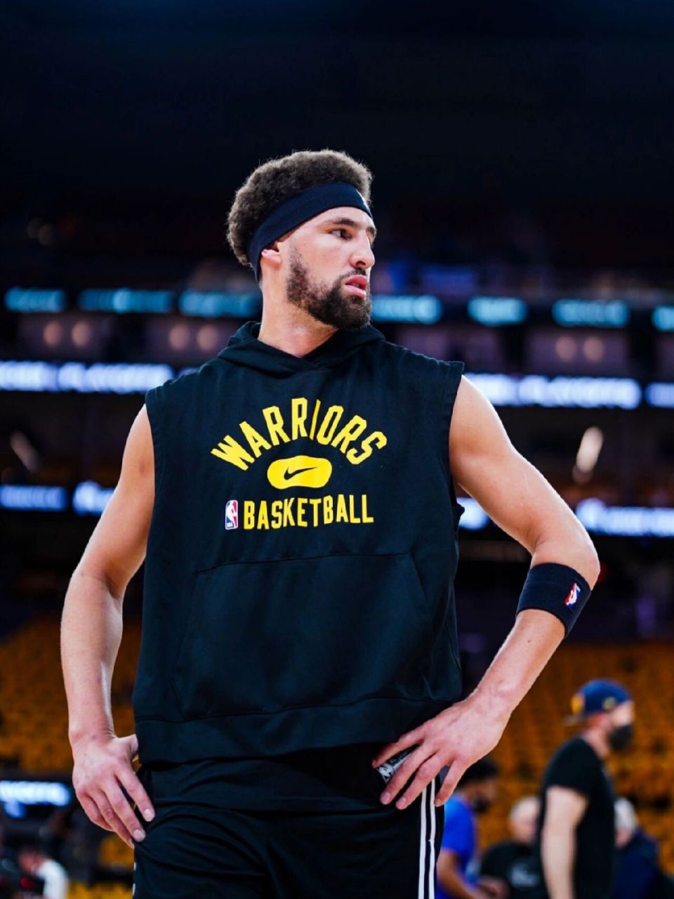 意媒：如果接受降薪，目前年薪600万欧的佩7可能与罗马续约（意媒：佩7年薪600万欧，若同意降薪或将与罗马续约）