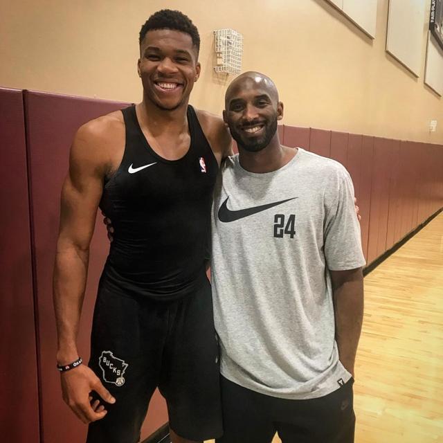 曼联7000万签沃顿有一前提，阿莫林自信可实现！卡里克钦点其接班（曼联7000万签沃顿有先决条件，阿莫林自信能成，卡里克点名接班人）