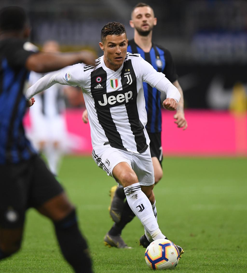 足球联赛赛季关键球员表现排行榜