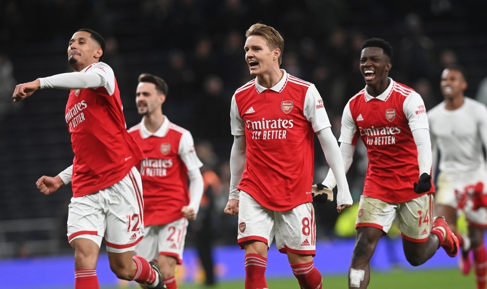 B费谈C罗被罚下：这是足球里会发生的事，他知道自己犯了错误（B费评C罗染红：赛场常见插曲，他已意识到自己的失误）