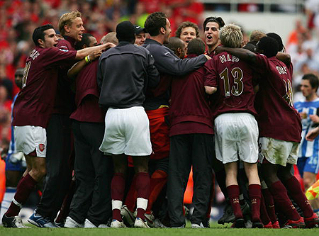 意甲媒体透露：米兰罗马寻锋目标不重合，米兰在关注佩莱格里诺，罗马想要齐尔克泽