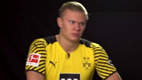 利物浦主帅斯洛特做出惊人决定：萨拉赫罕见坐上替补席