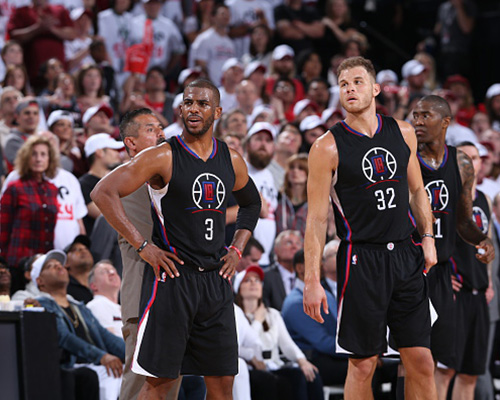 半场战报：国安2-0亚泰，塞尔吉尼奥破旧主，法比奥点射（半场：国安2-0领先亚泰，塞尔吉尼奥反戈旧主，法比奥点球命中）